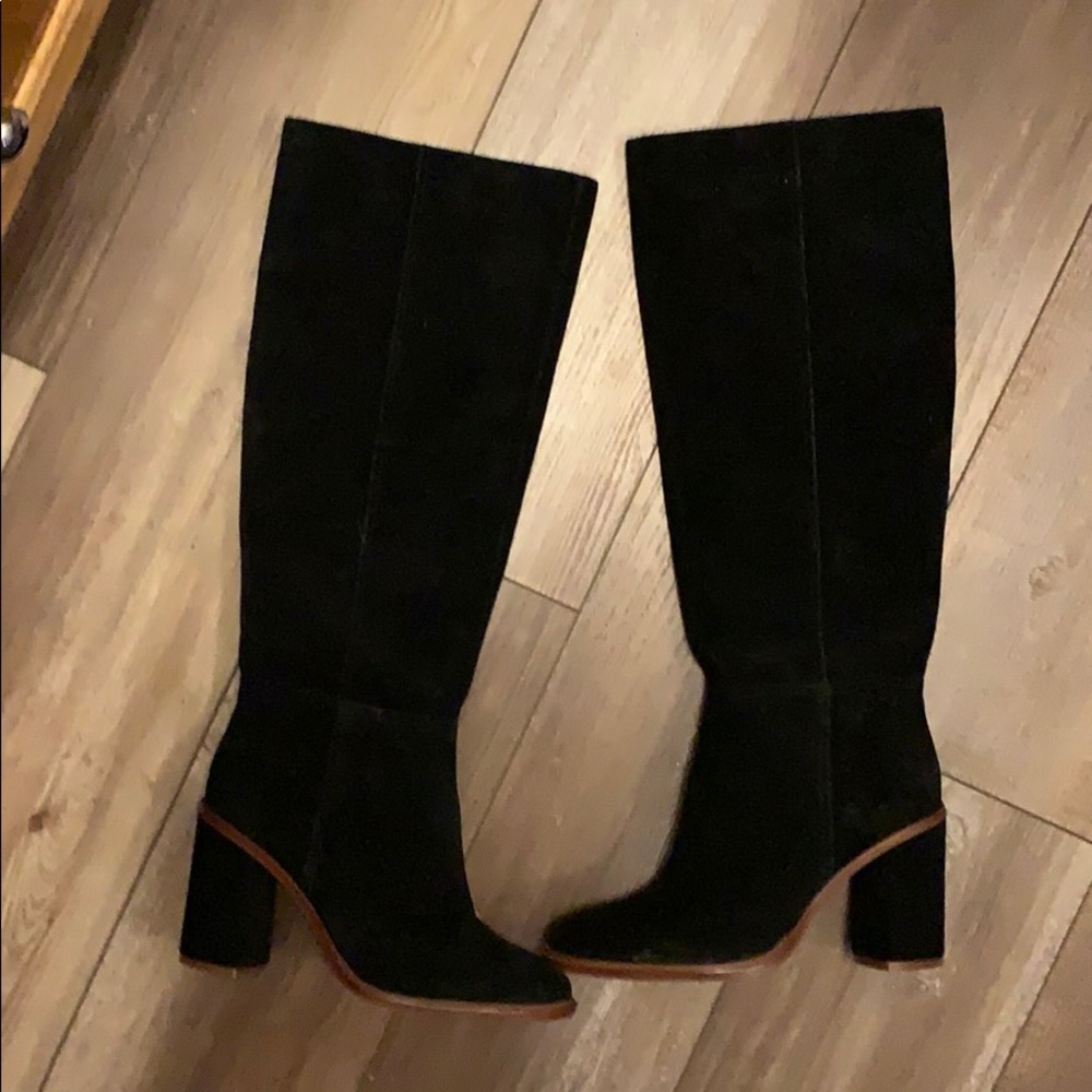 NEW Vince Camuto tall suede boots w/heel